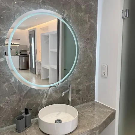2s Luxnest Apartamento Naxos City