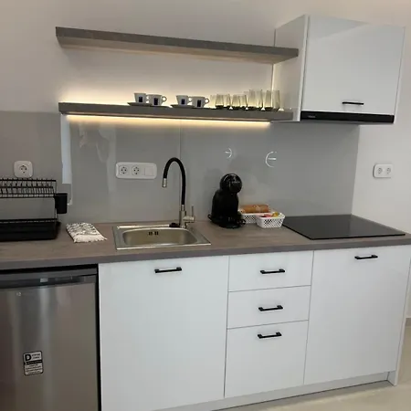 2s Luxnest Apartamento Naxos City